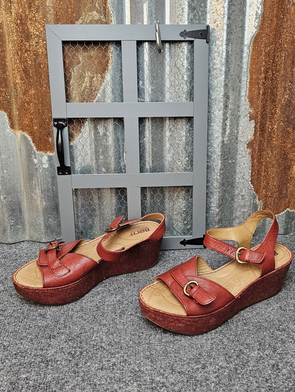 Børn Red Leather Cork Wedge Sandals - Ultimate Summer Comfort! - Picture 3 of 7